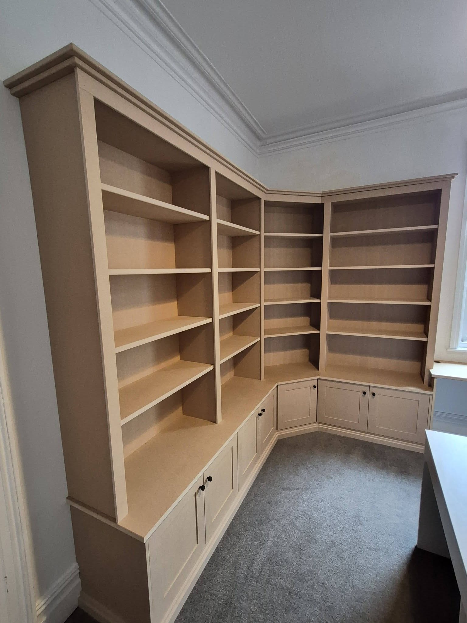 Bespoke Library Shelving & Fitted Study