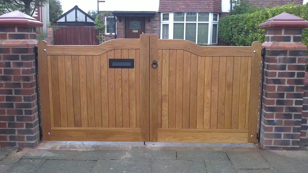 Wooden Gates & Fences